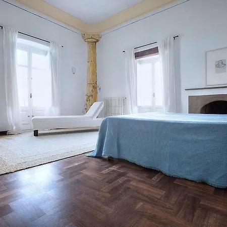 Sleeps 8 Castellabate