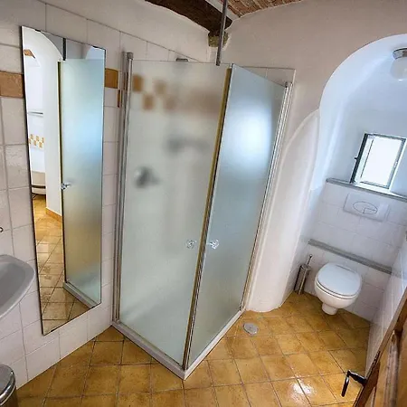 Sleeps 8 *