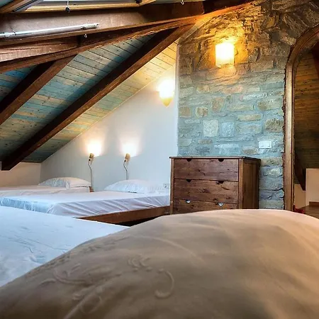 Sleeps 8 * Castellabate